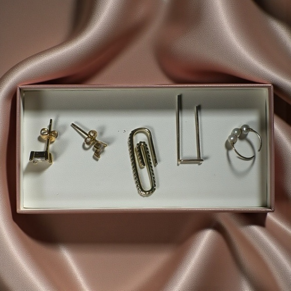 🔶 Gold Tone Earring Set – Minimalist Chic Jewelry Gift